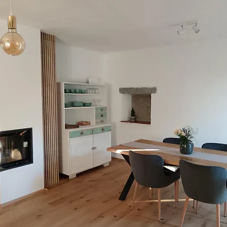 Country House Vikendica Marezige