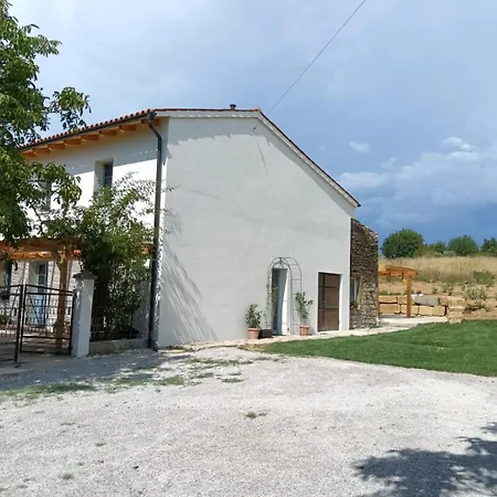 Vikendica Country House