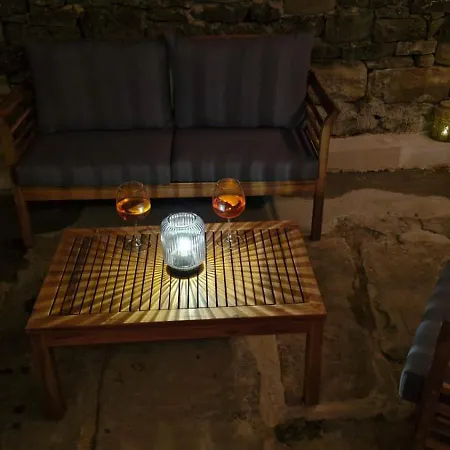 Vikendica Country House
